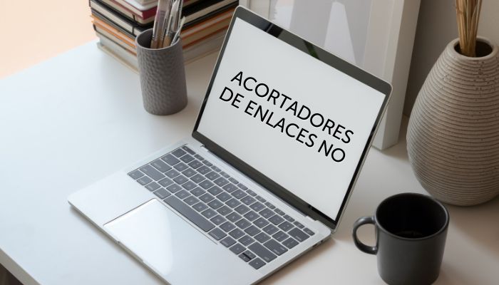 Evita la utilización de acortadores de enlaces Evita la utilización de acortadores de enlaces