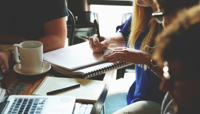 Conclusiones sobre el “Efecto de Anclaje” en la estrategia de precios en redes sociales Conclusiones sobre el “Efecto de Anclaje” en la estrategia de precios en redes sociales